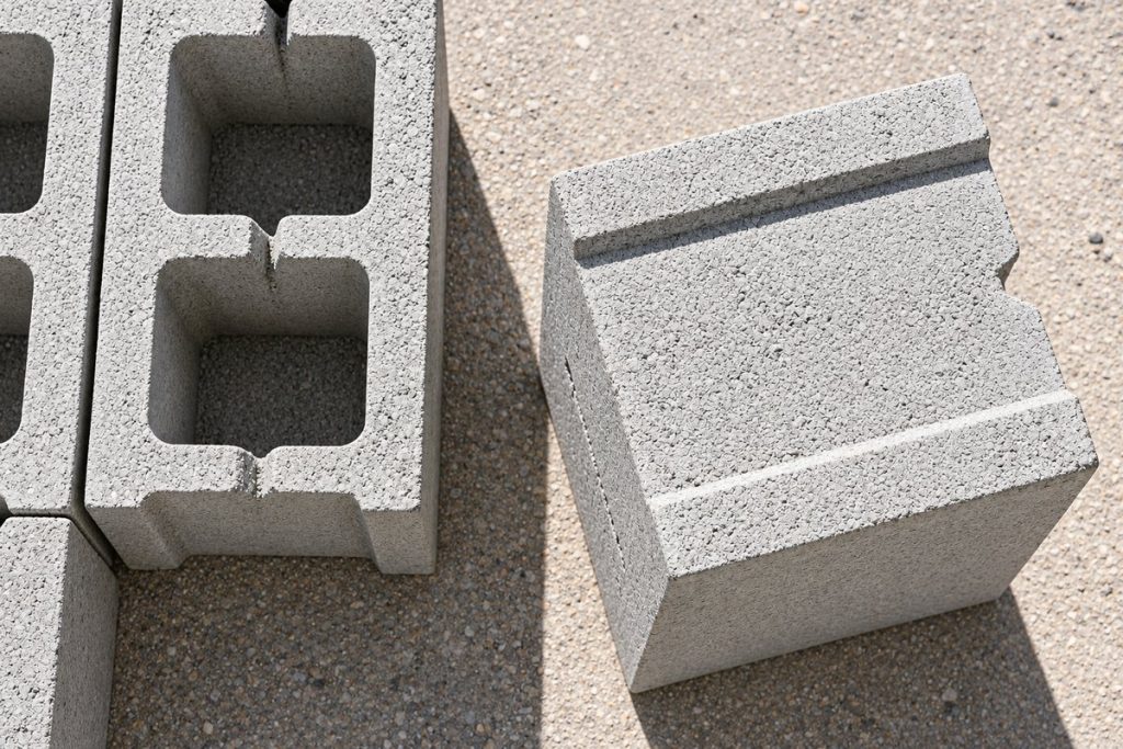 Blocchi in calcestruzzo vibrato (pieni, semipieni, forati), prodotto Vibrocementi
